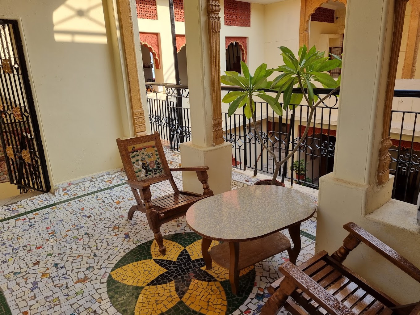 Deluxe Room - Jodhpur Heritage Haveli